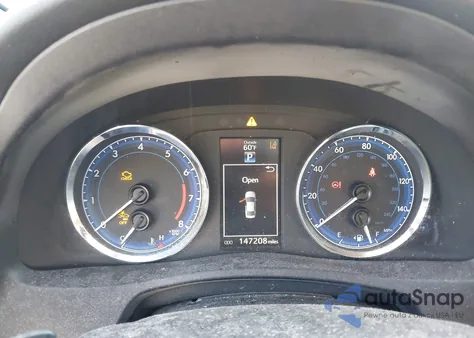 2017 Toyota Corolla Se z USA, uszkodzony, nr VIN 2T1BURHE8HC765038